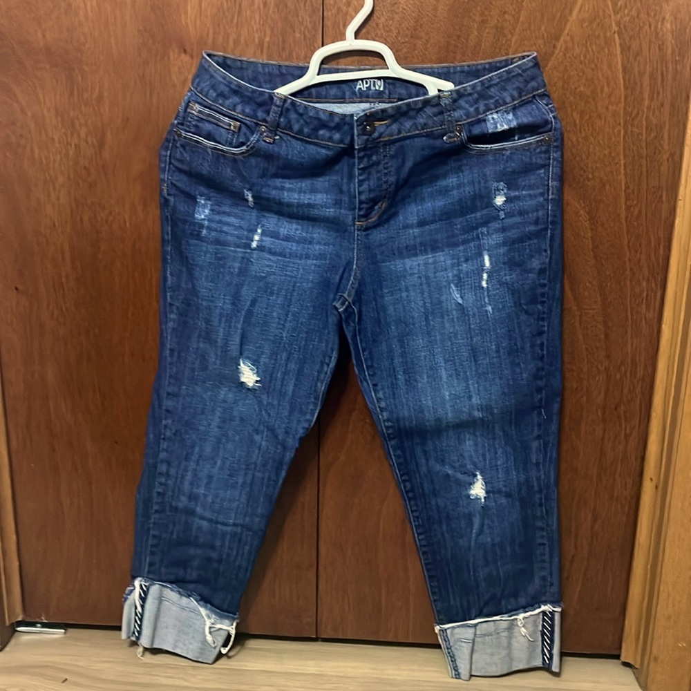 Apt 9 Capri jeans